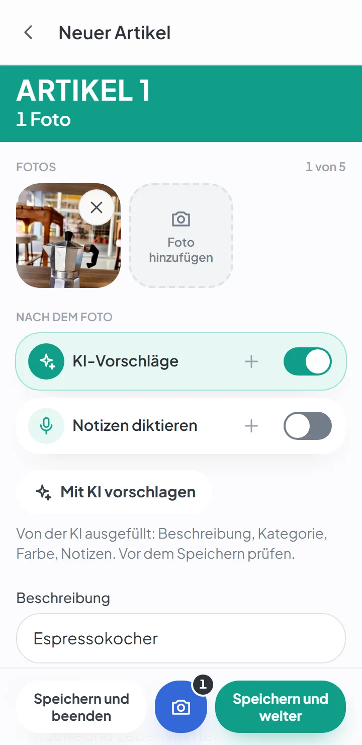 Derselbe Bildschirm, mit dem Hinweis, welche Felder die KI ausgefüllt hat, und der bereits geschriebenen Beschreibung des Artikels.